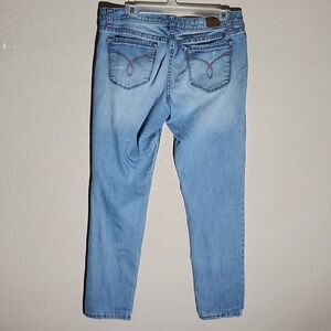 American Rag Womens Jeans Size 11 Short Sistressed Distroyed Fray Ripped Flaw